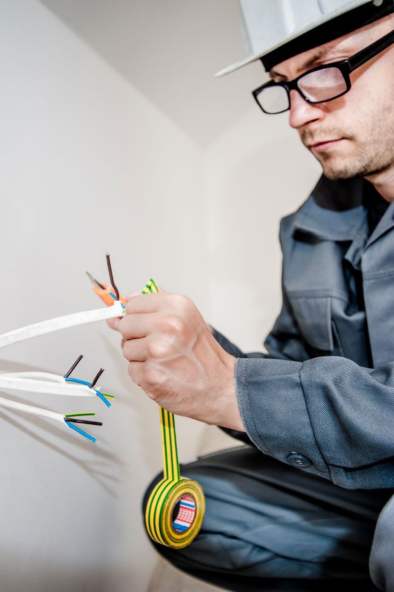Electrician Splicing Wires 1
